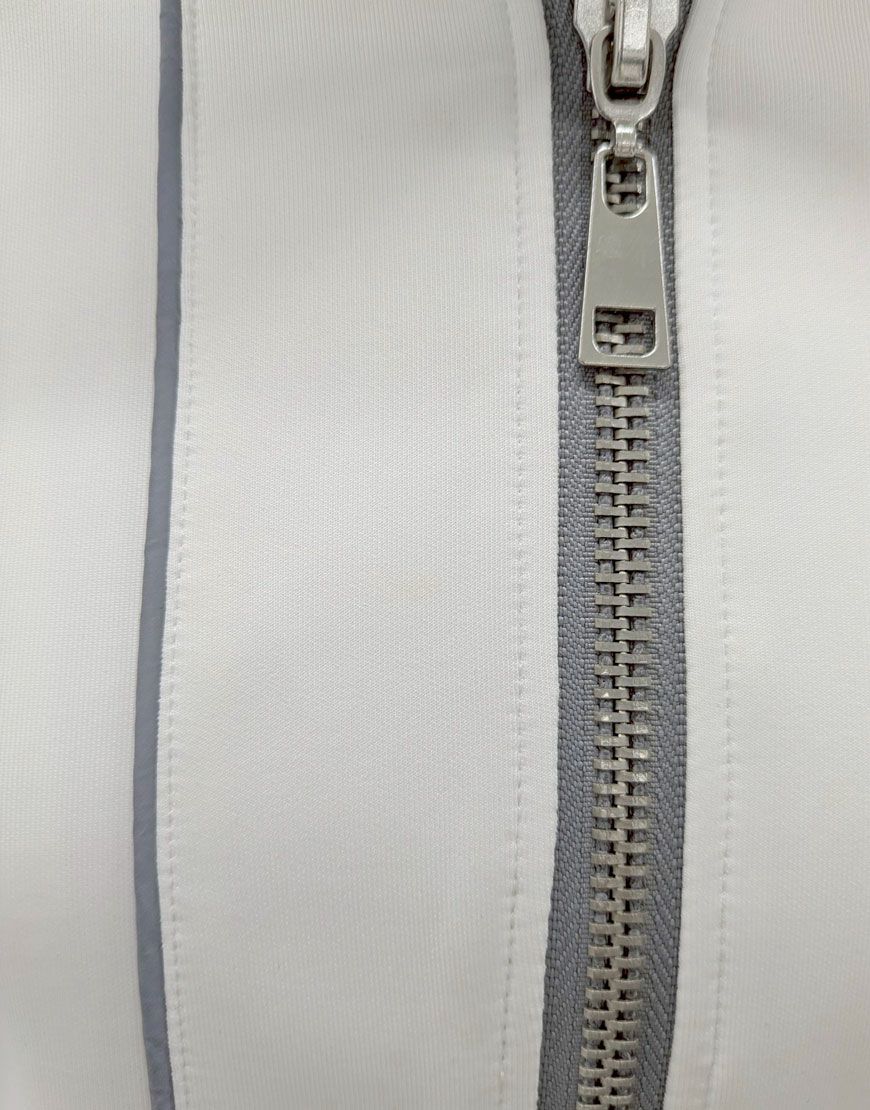 ililil イルイルイル　ジャージ　白　ホワイト　グレー ililil（イルイルイル） ジャージ 「ililil/イルイルイル」「あのね