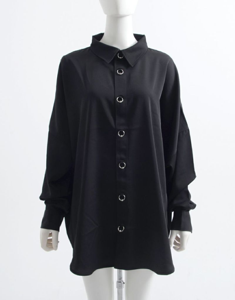 ililil【イルイルイル】【七環穿空】ピアスボタンシャツ ililil【イルイルイル】【七環穿空】ピアスボタンシャツ/全1色