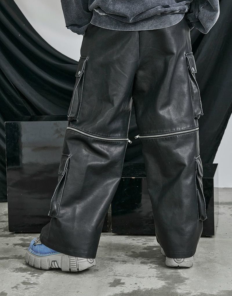 ililil【イルイルイル】2way gimmick synthetic leather cargo pants