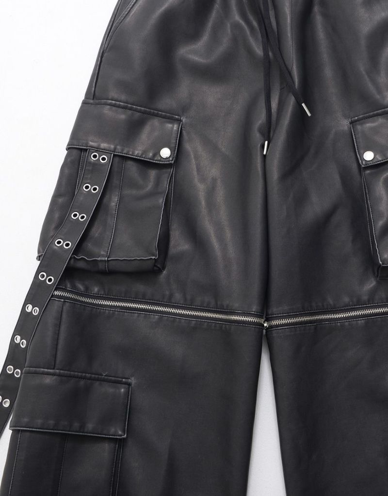 ililil【イルイルイル】2way gimmick synthetic leather cargo pants