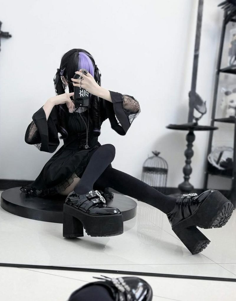 ililil ワンピース 「ililil/イルイルイル」「RE：魔法使い地雷