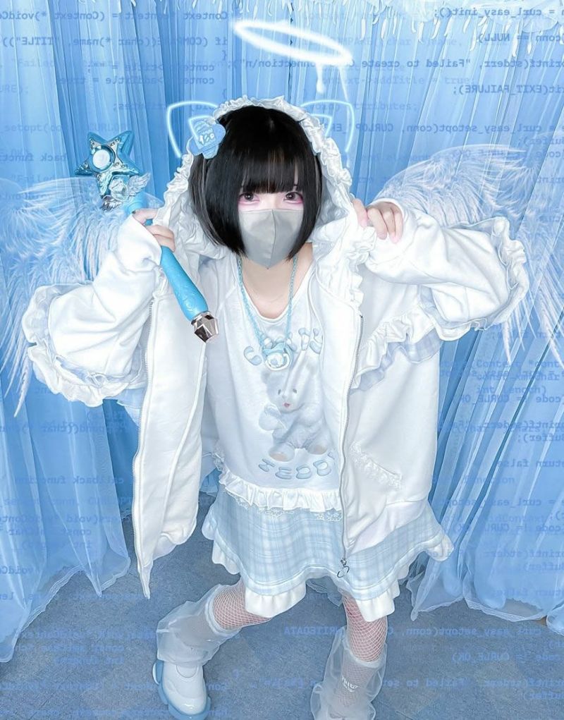 ililil 水色チェックフリルプルパーカー ililil水色チェックフリルプルパーカー 全1色 ジャージ[品番